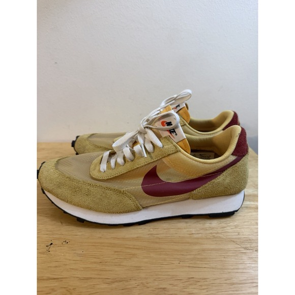 Nike Other - Nike Daybreak SP Retro Men's Size 9 US CZ0614-700 Topaz Gold Athletic Shoes